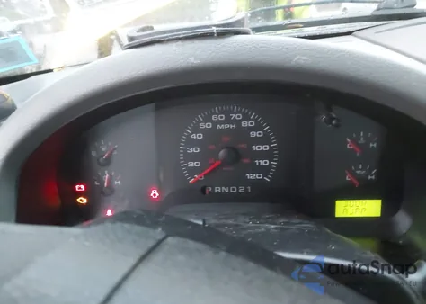 2004 Ford F-150 Stx/Xl/Xlt z USA, uszkodzony, nr VIN 1FTRX12W04KD56467